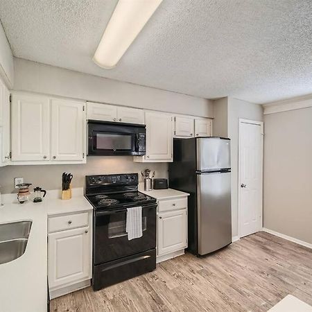 Chic 2B Getaway - 10Min To Dtwn - W/D, Pool, Prkg Austin Exterior foto